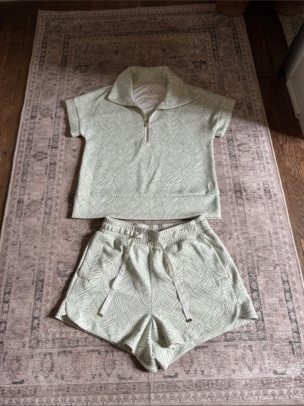 Tommy Bahama Light Sage Printed Athletic Lounge Set